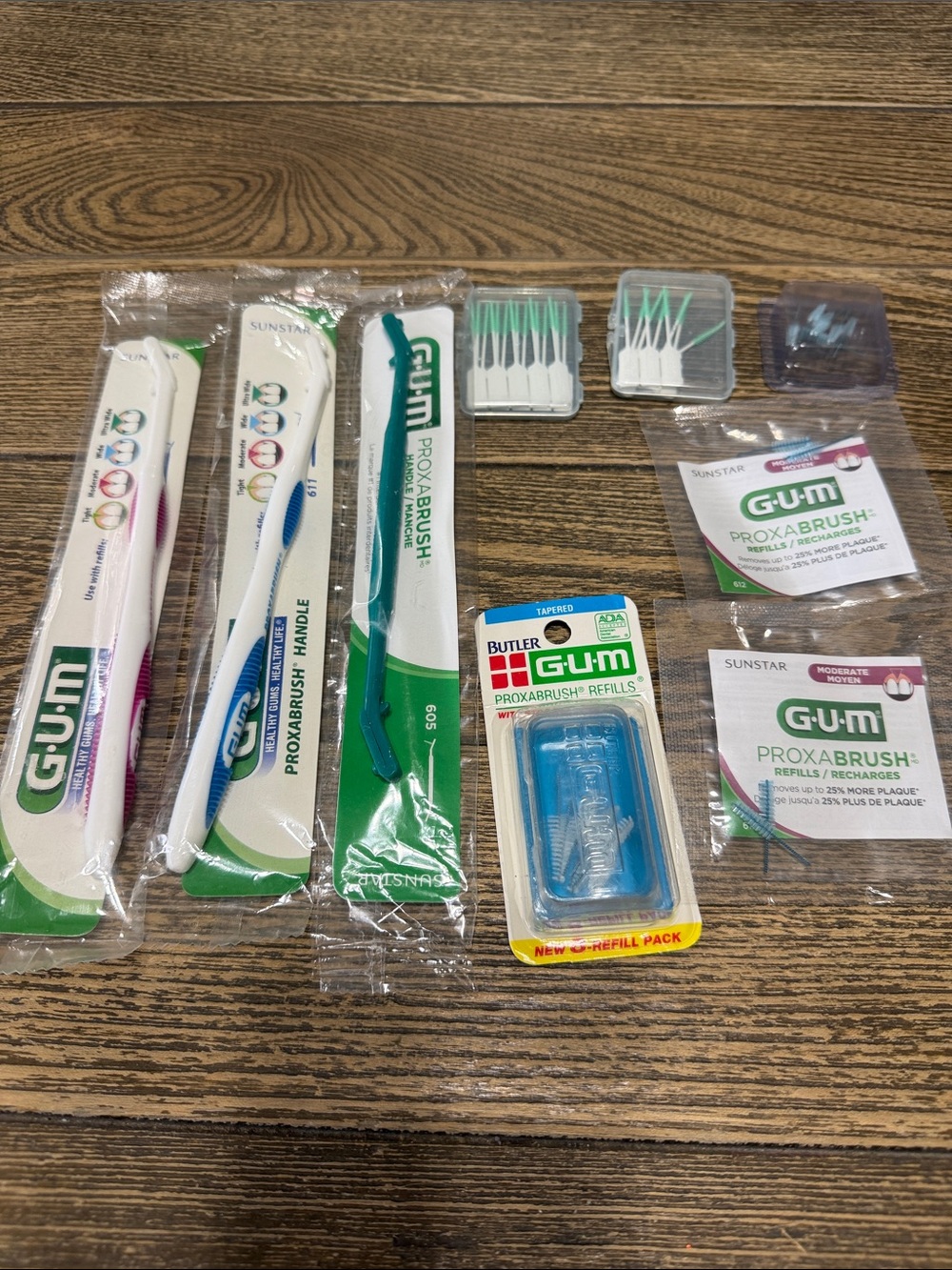 GUM Proxabrush Interdental Brushes and Handles - Green & White